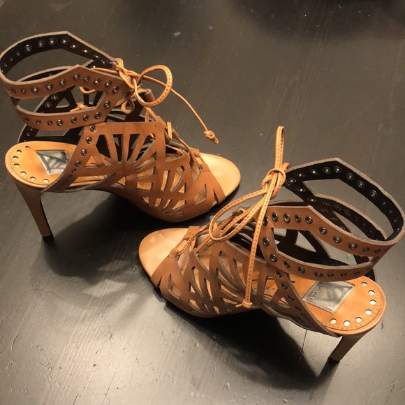 Like New - Woman’s Dolce Vita sexy High heel sandals - Picture 5 of 12